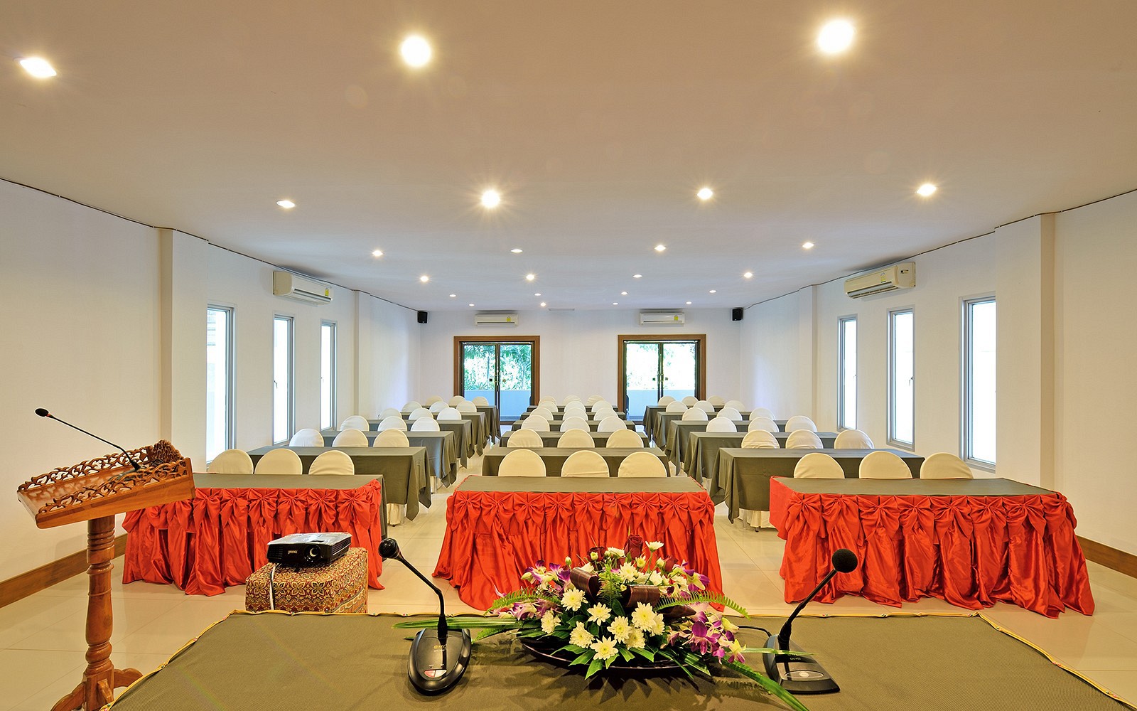 Meeting & Facilities